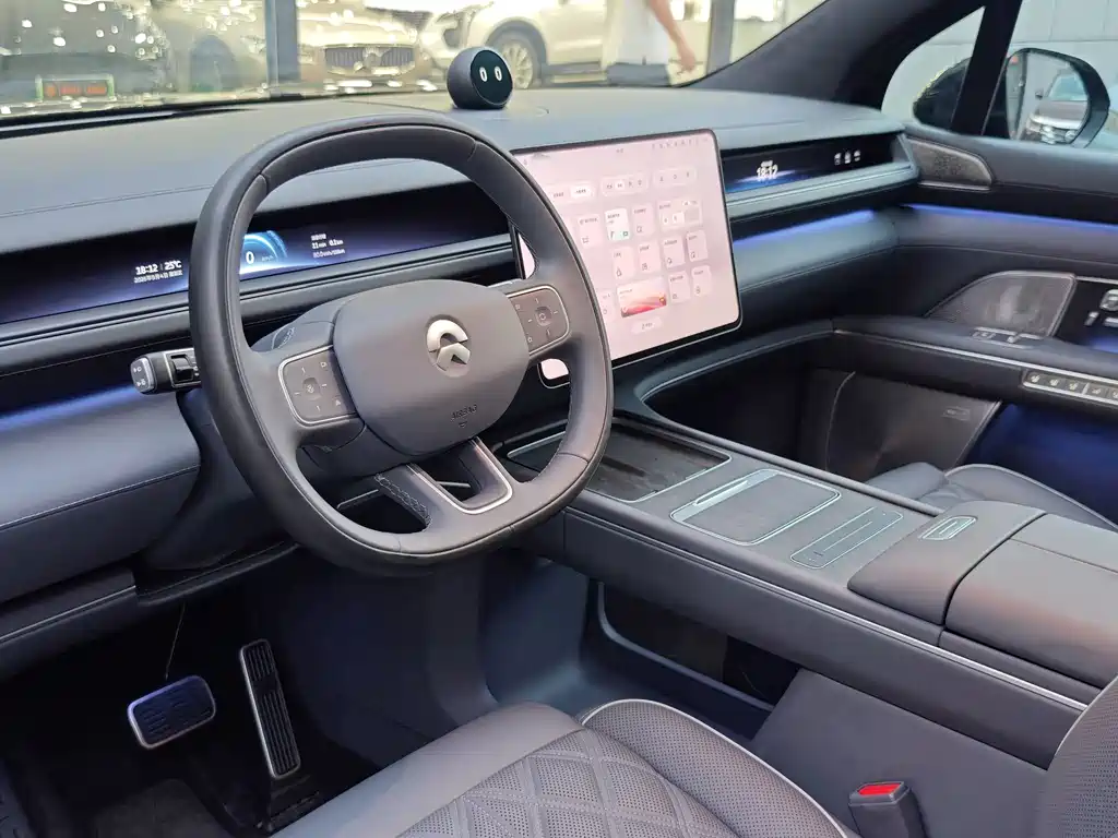 NIO ES8 — миниатюра 4