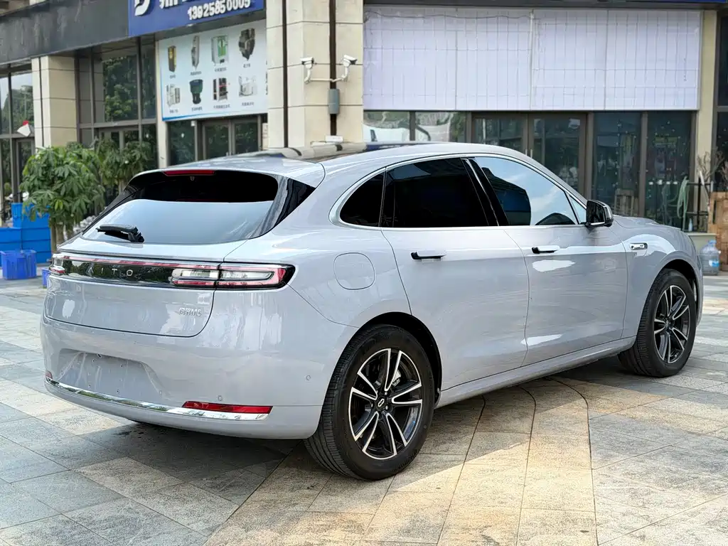 AITO AITO M5 — миниатюра 5