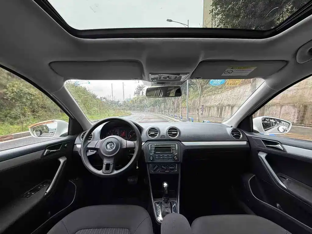 Volkswagen Jetta — миниатюра 7