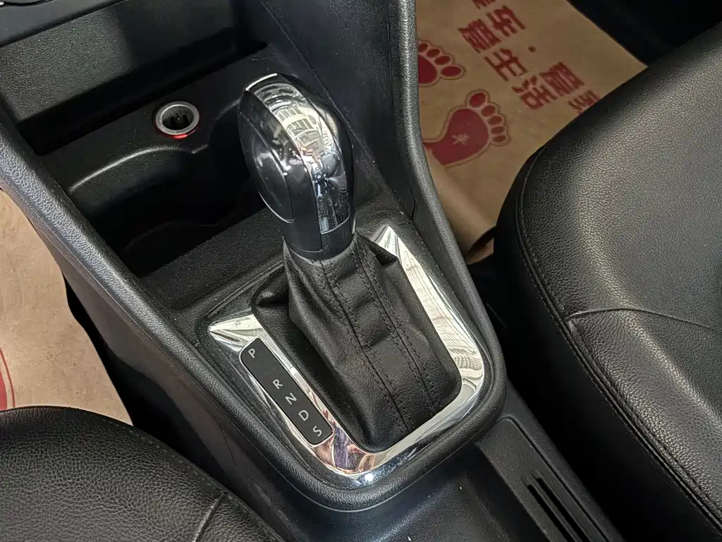 Volkswagen Jetta — миниатюра 14