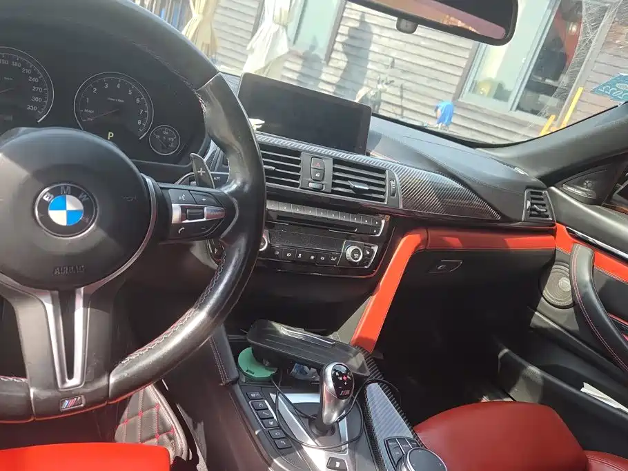 BMW M4 — миниатюра 13