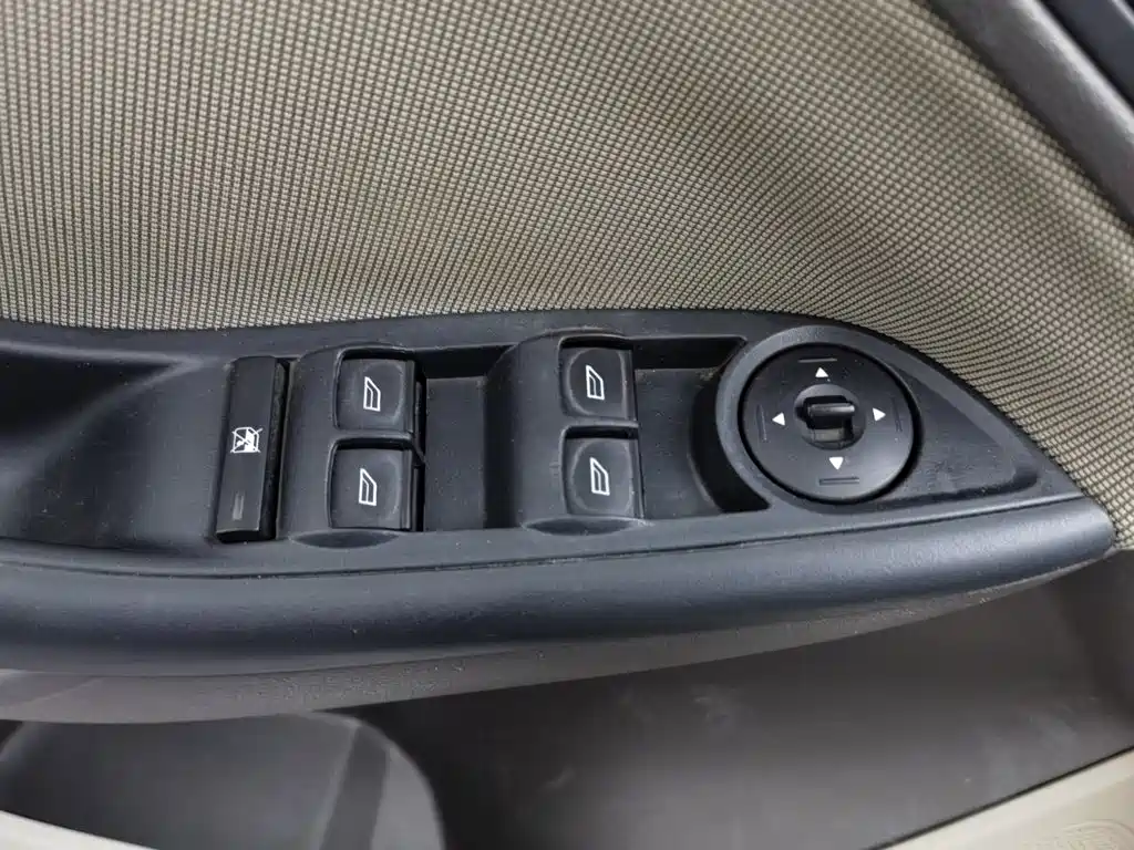 Ford Focus — миниатюра 9