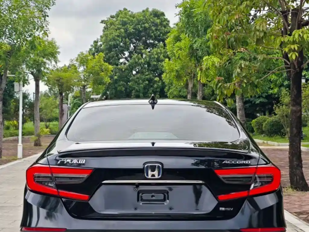 Honda Accord — миниатюра 9