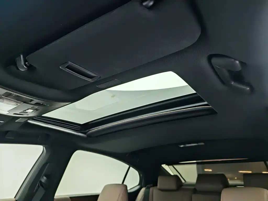 Lexus ES — миниатюра 14