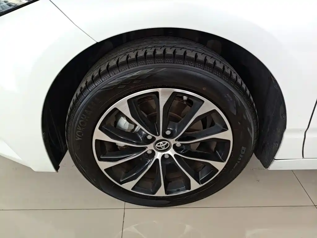 Toyota Avalon — миниатюра 23