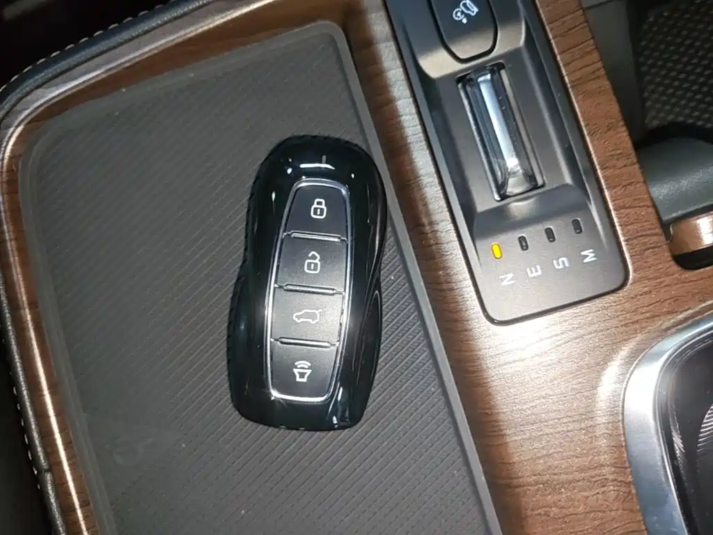 Ford Equator — миниатюра 9