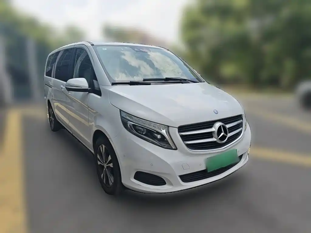 Mercedes-Benz V-Class — миниатюра 24