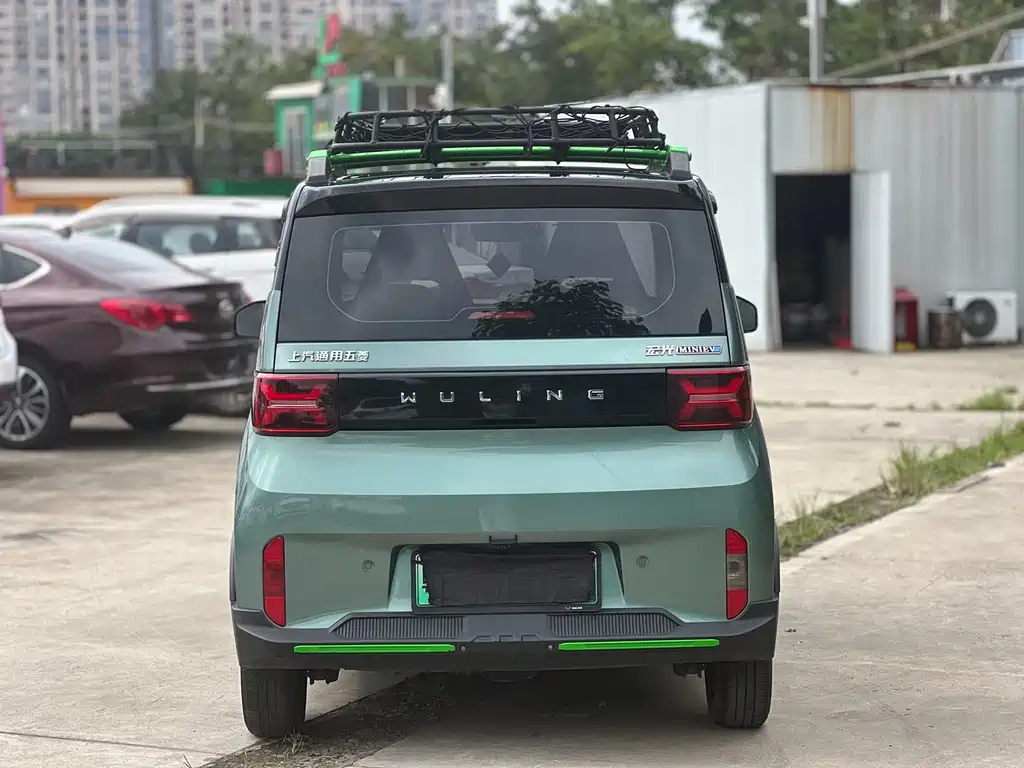 Wuling MINIEV — миниатюра 9