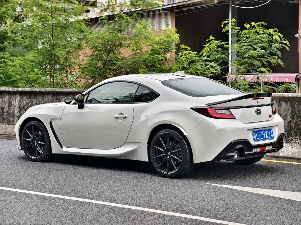 Toyota 86 — миниатюра 6