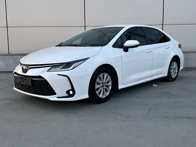 TOYOTA COROLLA 2023