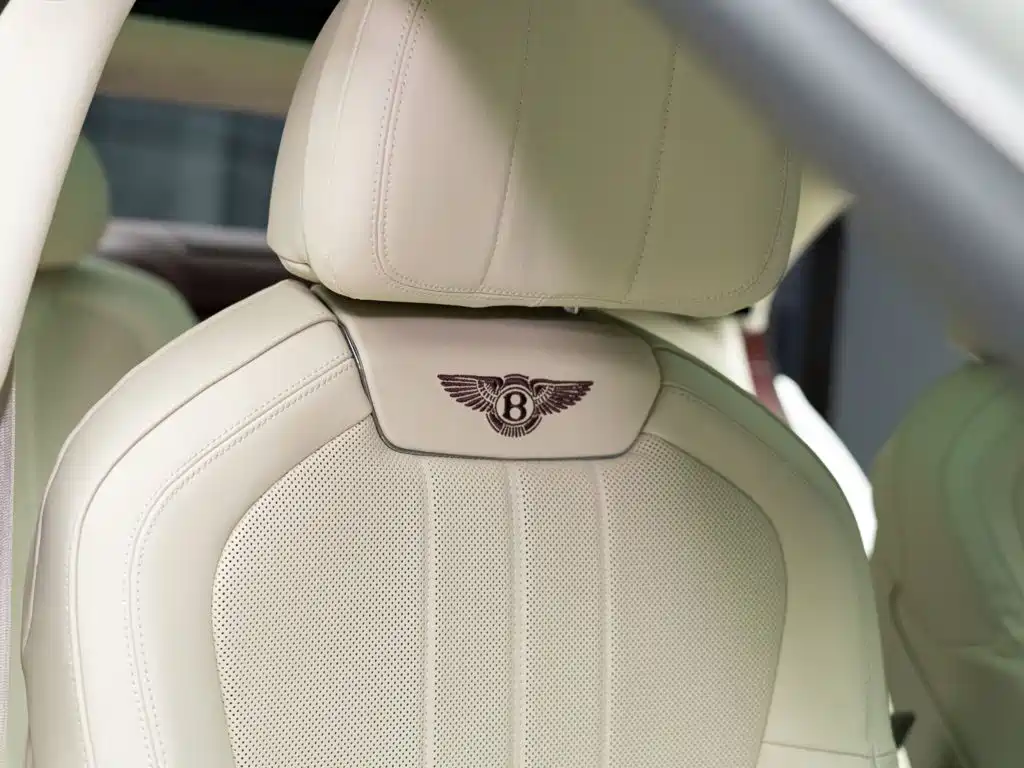 Bentley Flying Spur — миниатюра 14
