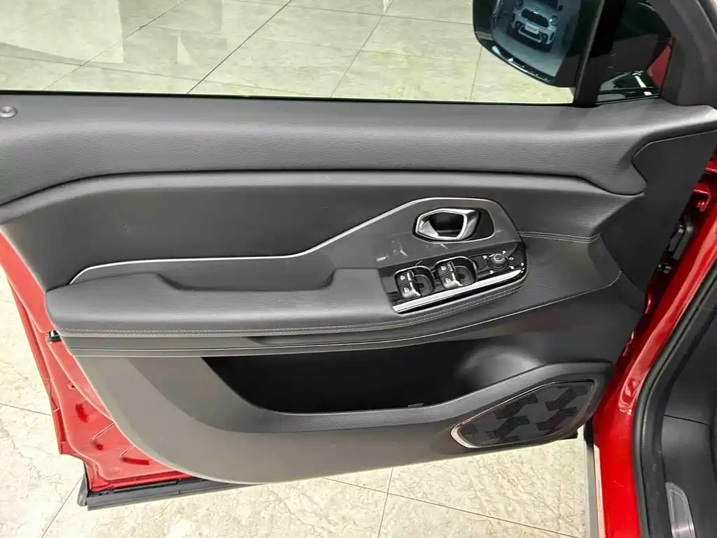 NIO ES8 — миниатюра 16