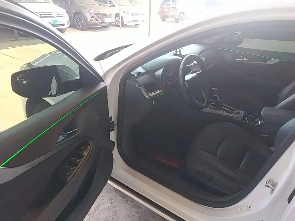 Chevrolet Malibu — миниатюра 16