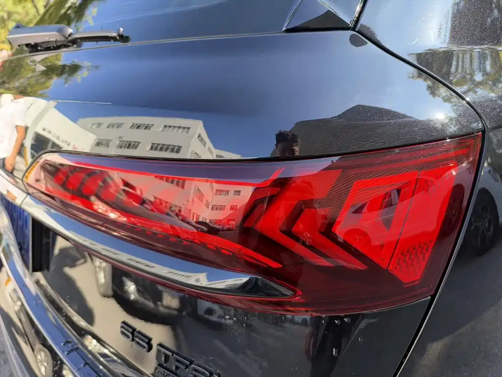 Audi Q7 — миниатюра 17