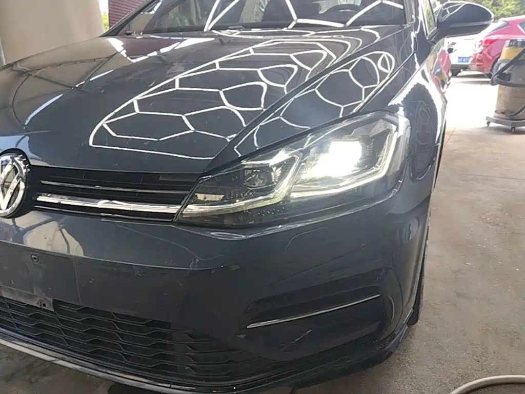 Volkswagen Golf — миниатюра 24