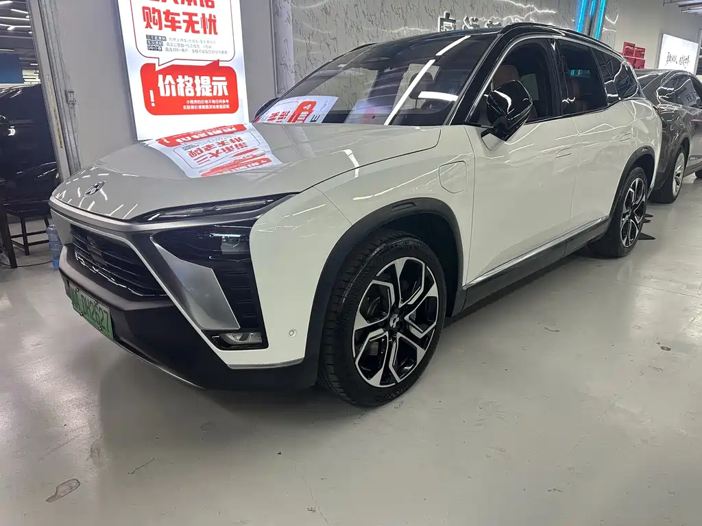 Nio ES8 2021