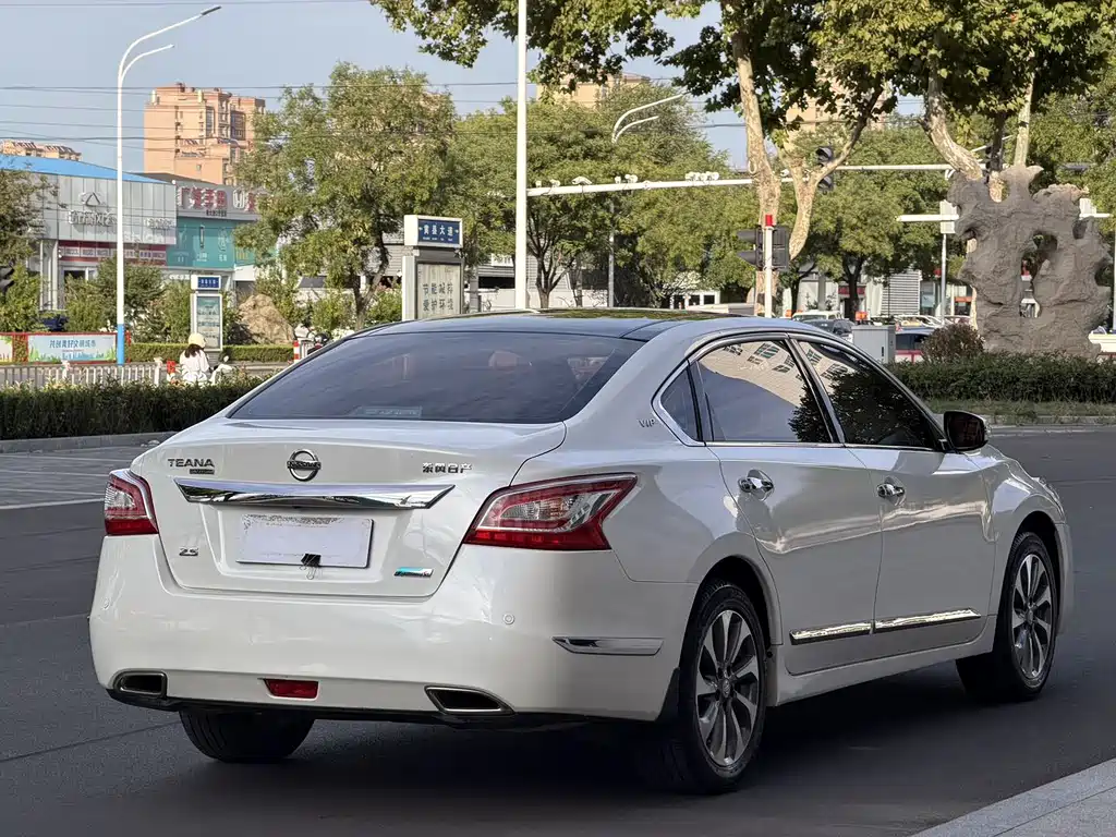 Nissan Teana — миниатюра 6