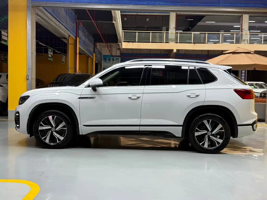 Volkswagen Tayron GTE — миниатюра 8