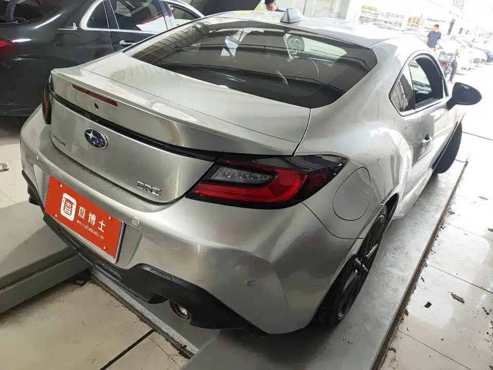 Subaru BRZ — миниатюра 2