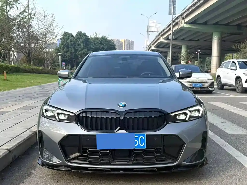 BMW 3 Series — миниатюра 2