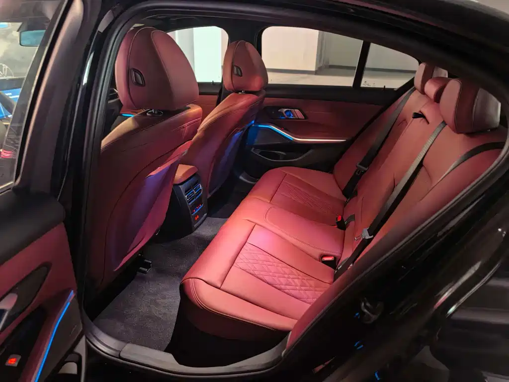 BMW 3 Series — миниатюра 6