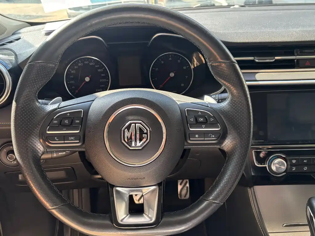 MG MG6 — миниатюра 10