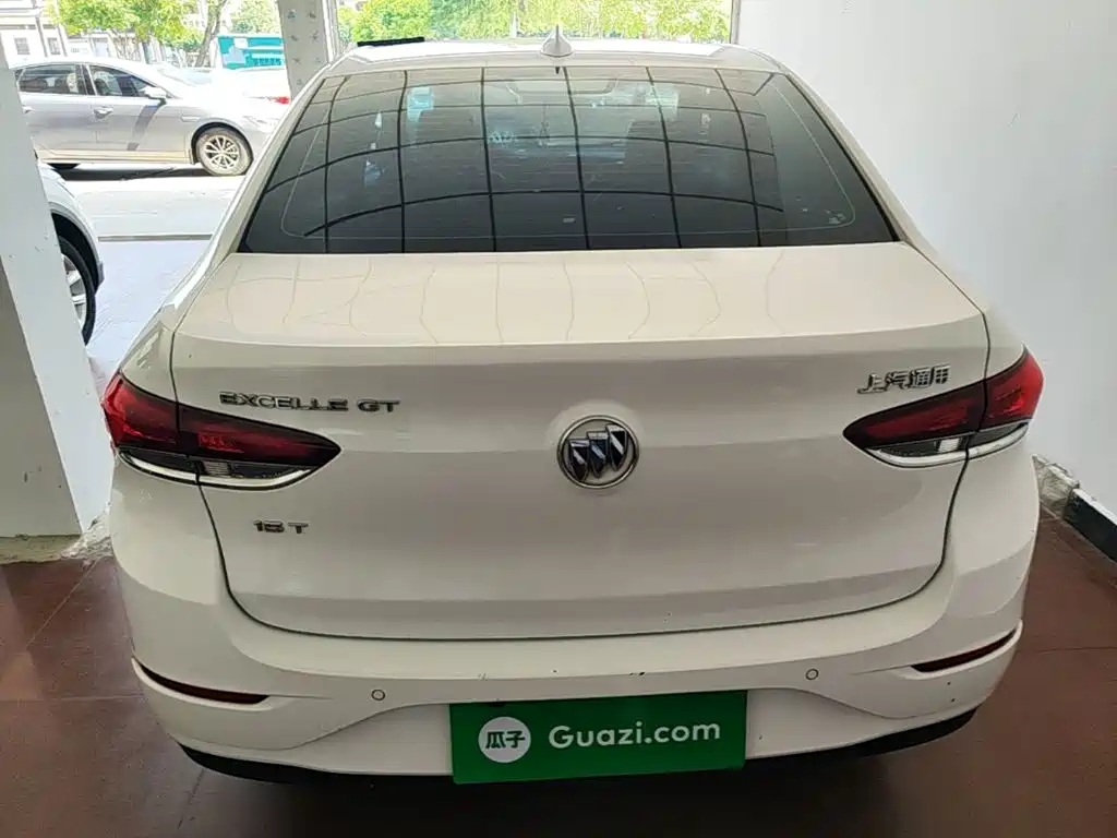 Buick Excelle — миниатюра 6