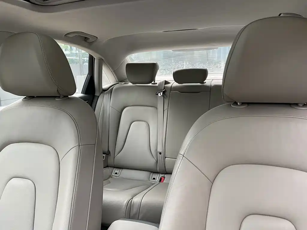 Audi A4L — миниатюра 14