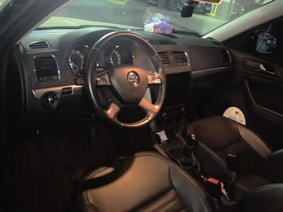 Skoda Yeti — миниатюра 12