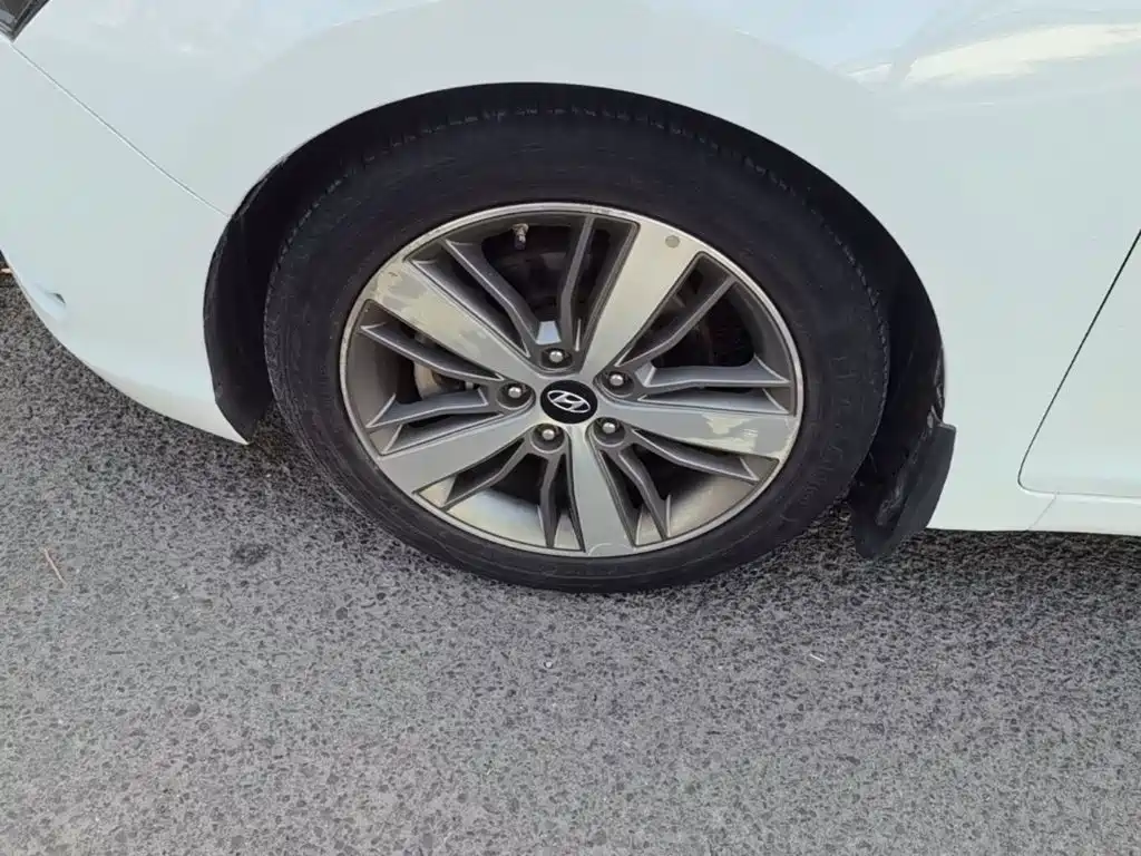 Hyundai Mistra — миниатюра 23