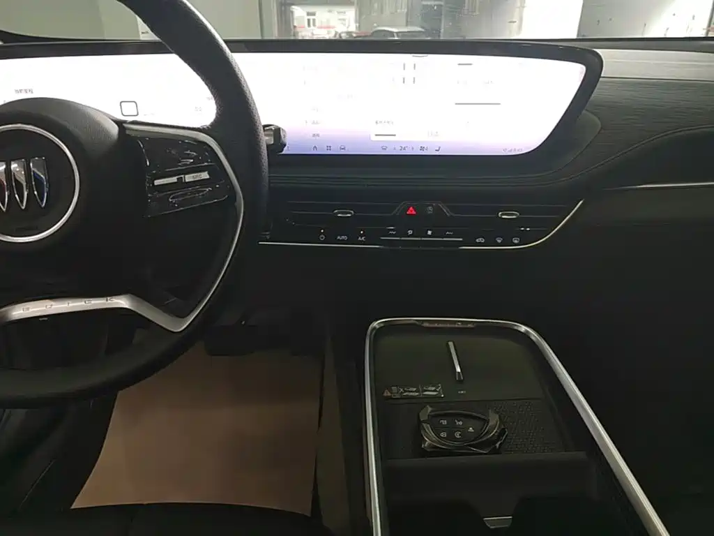 Buick LaCrosse — миниатюра 13
