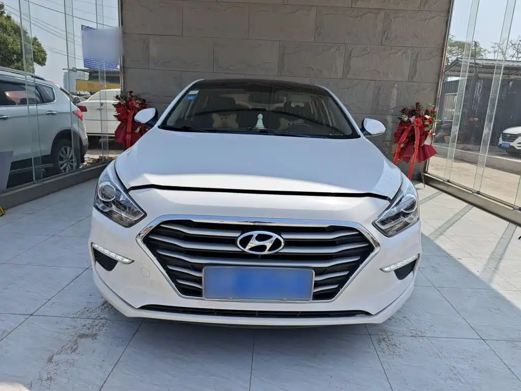 Hyundai Mistra — миниатюра 3