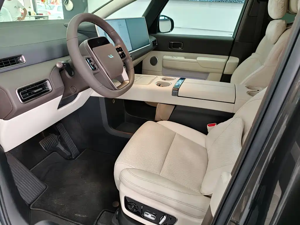 Li Auto Li MEGA — миниатюра 20