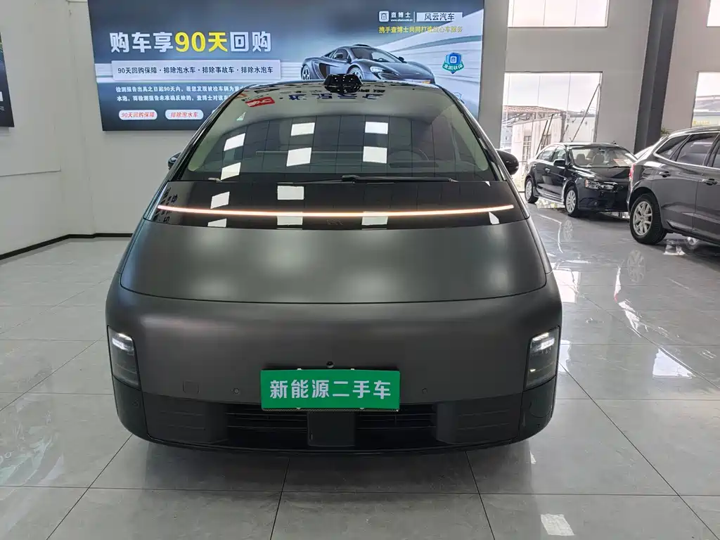 Li Auto Li MEGA — миниатюра 2