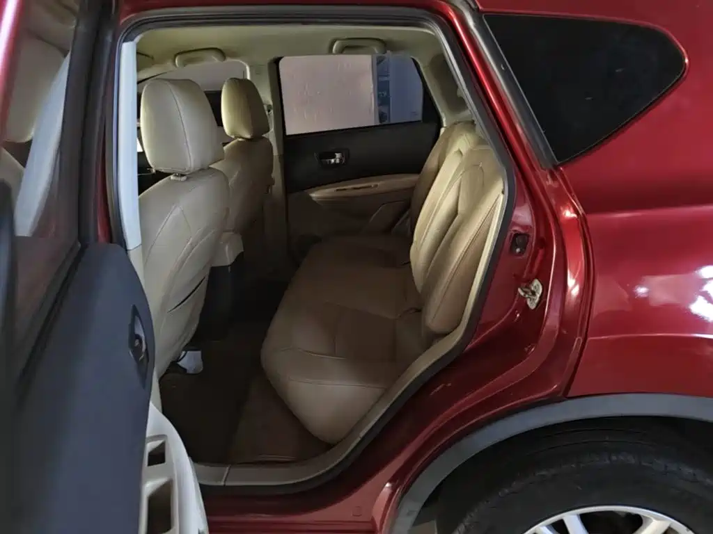 Nissan Qashqai — миниатюра 17