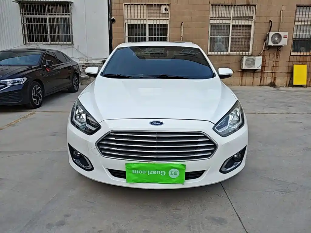 Ford Escort — миниатюра 3