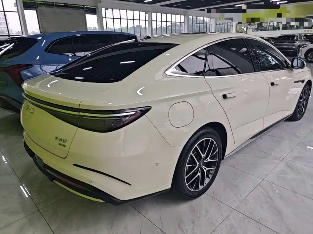 BYD Seal 07 DM-i — миниатюра 7