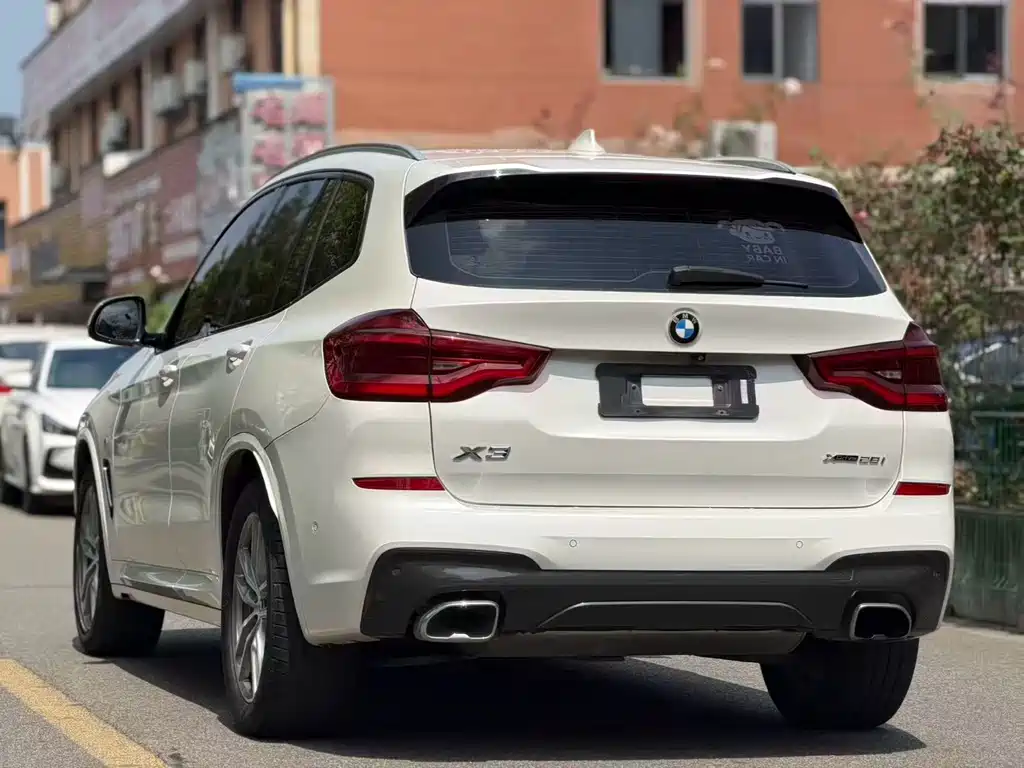 BMW X3 — миниатюра 9