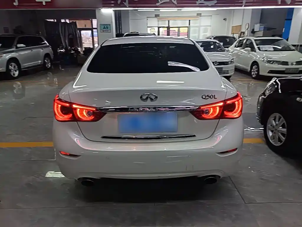 Infiniti Q50L — миниатюра 6