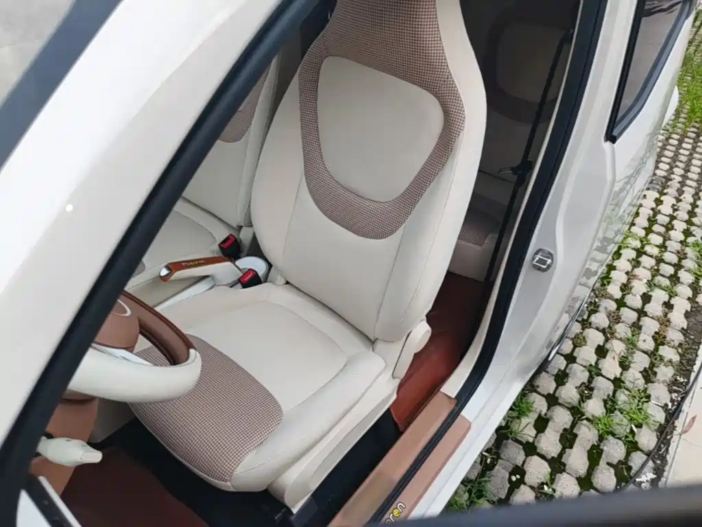 Wuling MINIEV — миниатюра 15