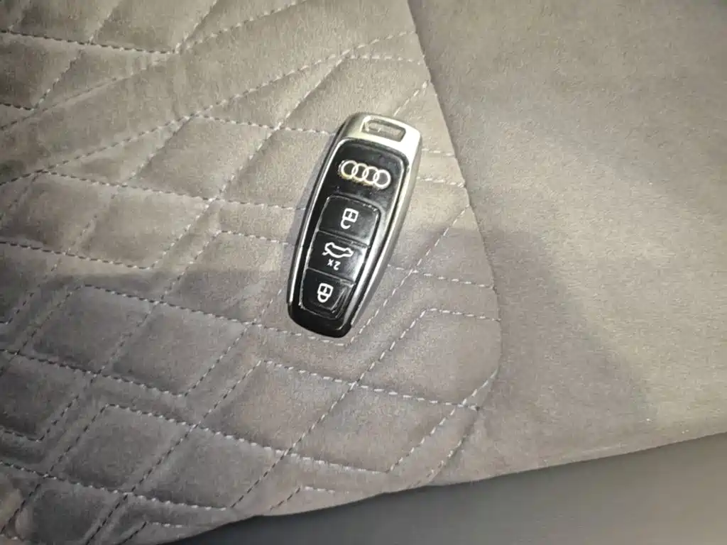 Audi A6L — миниатюра 13