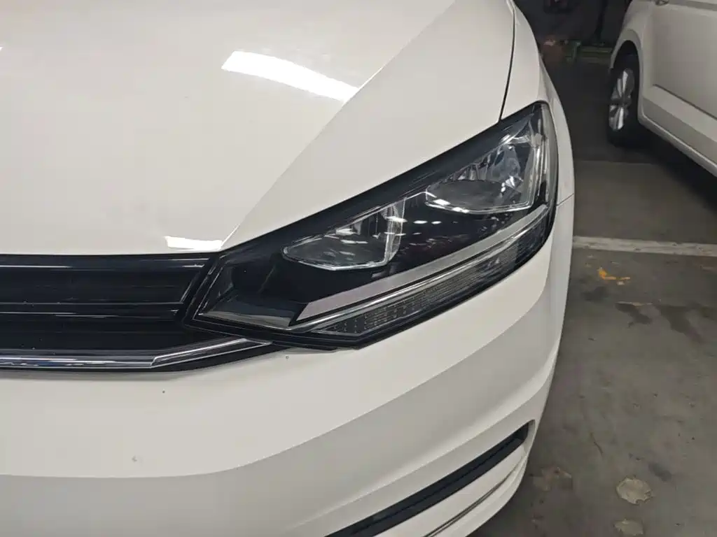 Volkswagen Touran — миниатюра 24