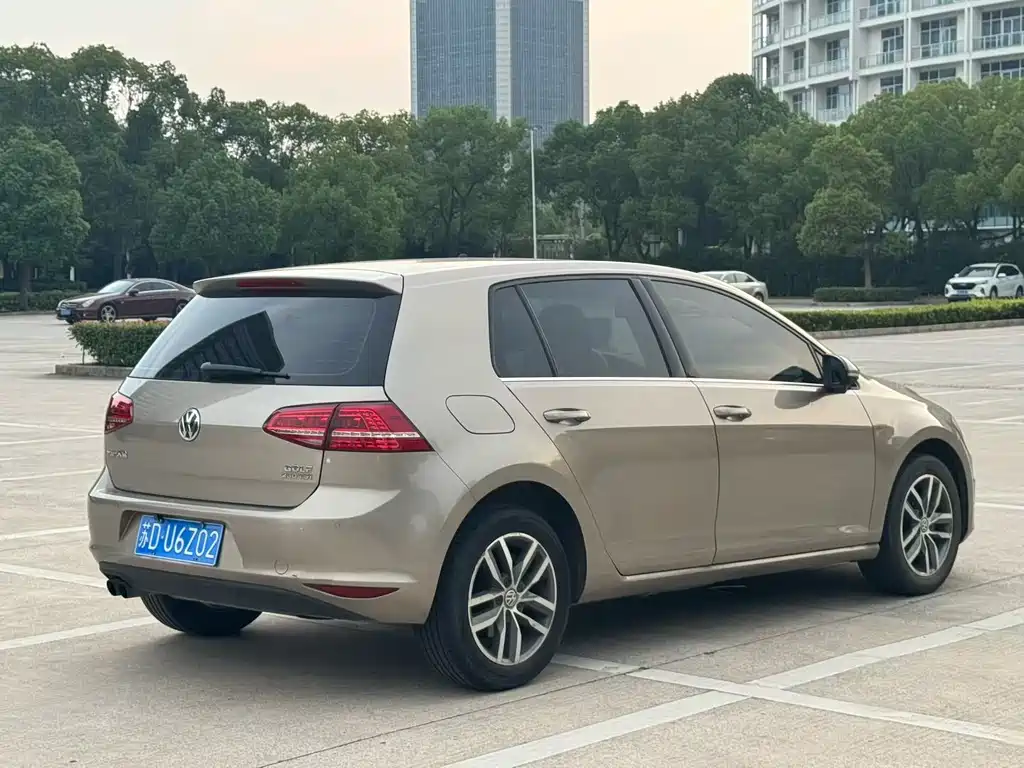 Volkswagen Golf — миниатюра 9