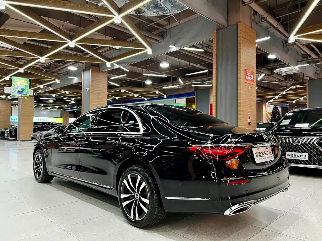 MERCEDES-BENZ S CLASS