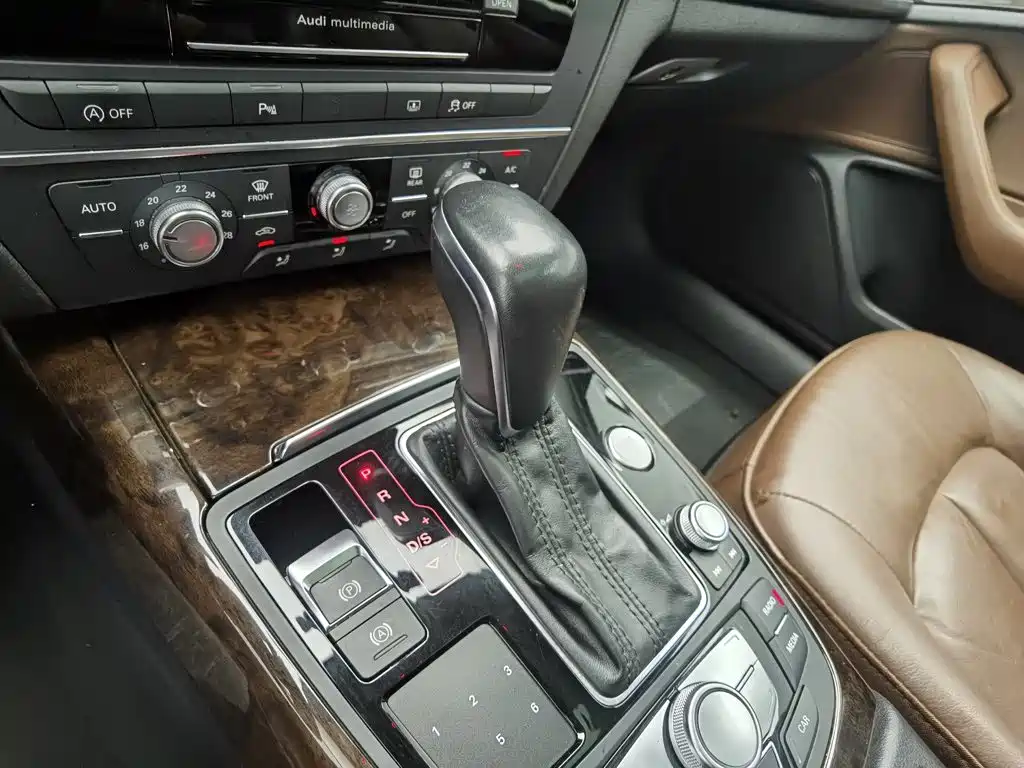 Audi A6L — миниатюра 13