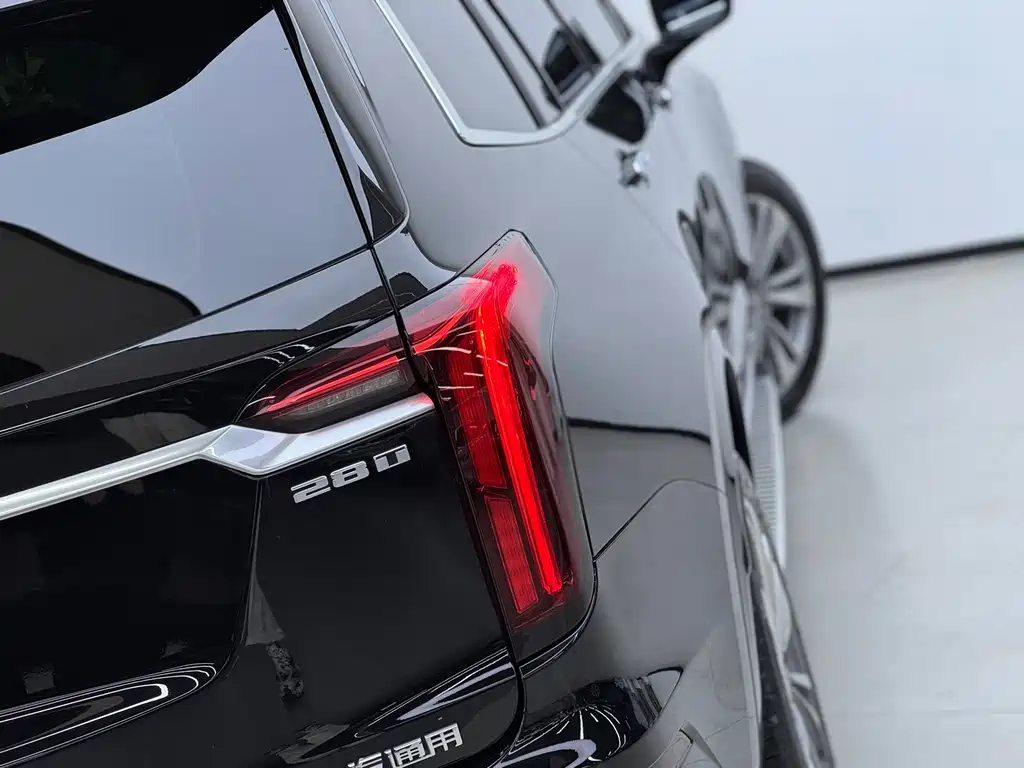 Cadillac XT6 — миниатюра 17