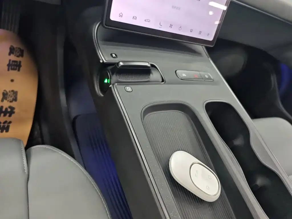 NIO ET5T — миниатюра 14