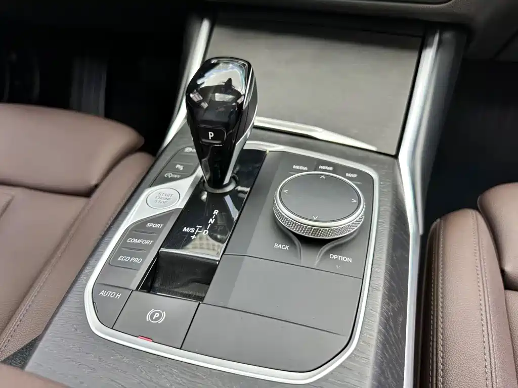 BMW 3 Series — миниатюра 17
