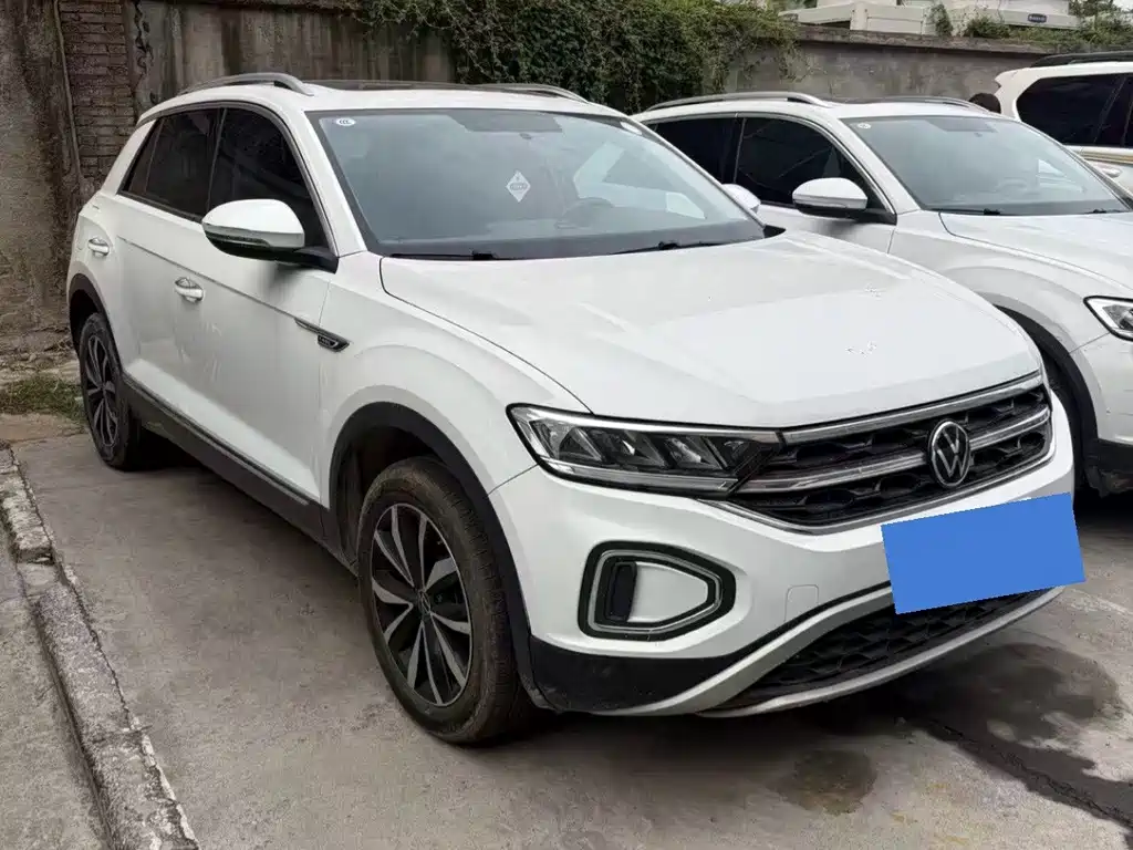 Volkswagen T-Roc — миниатюра 2