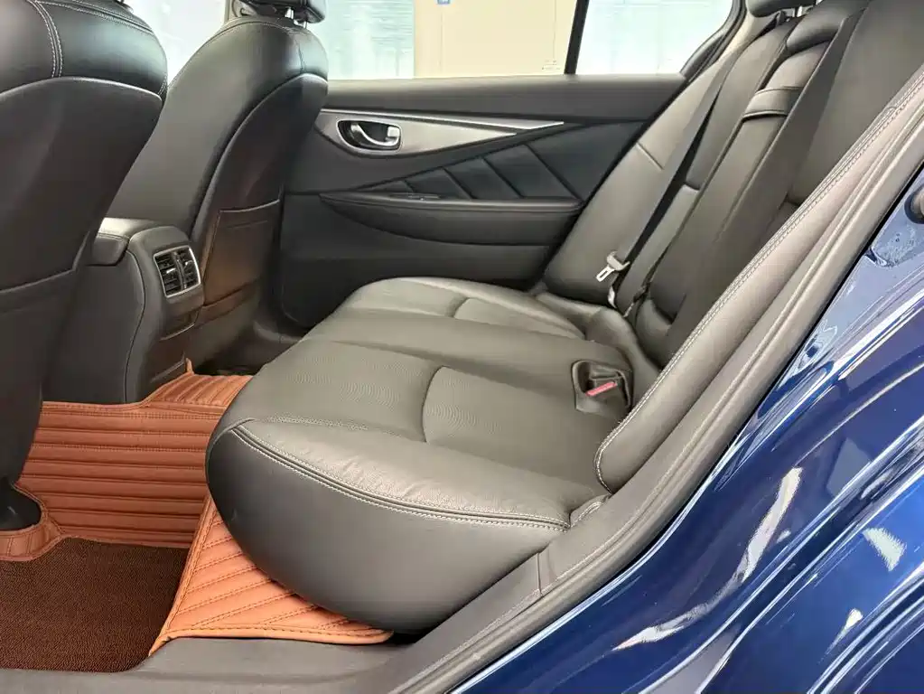 Infiniti Q50L 2018 2.0T Comfort VI